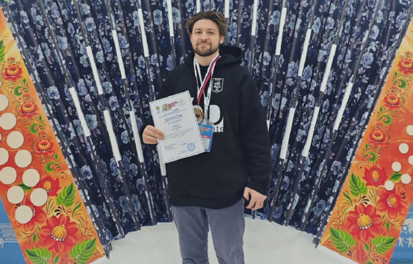 События НИУ «БелГУ» магистрант ниу «белгу» стал призёром всероссийских соревнований по компьютерному спорту